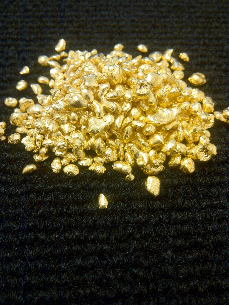 Vykupovaný zlatý granulát ze Zlatnictví ORO, Praha